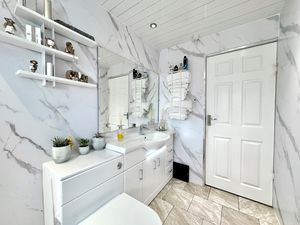 Photo 10- click for photo gallery